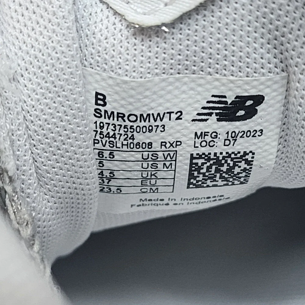 New Balance FuelCell Romero Duo White Grey Metal Softball Cleats Womens 6.5